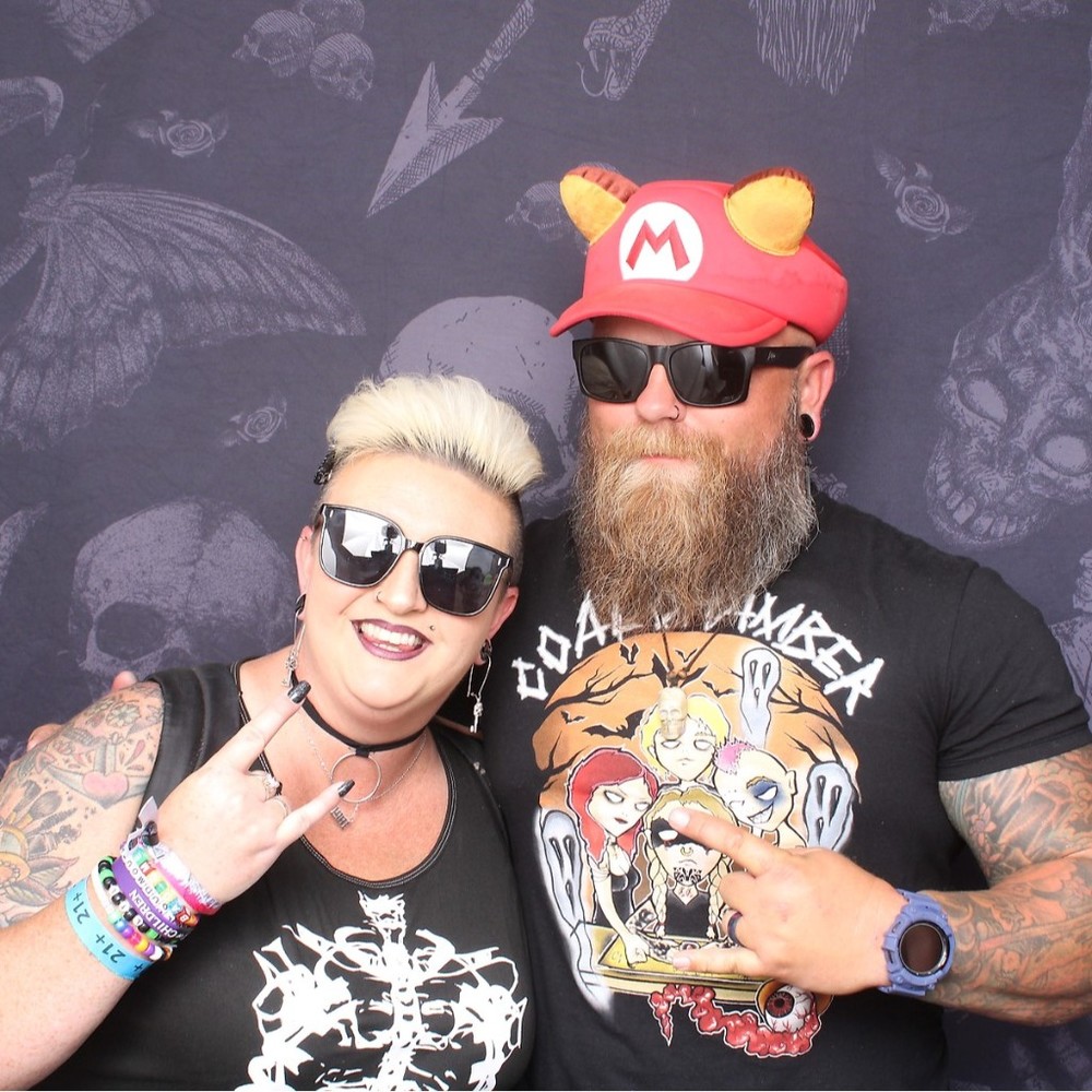 Meet your Posher, Posh